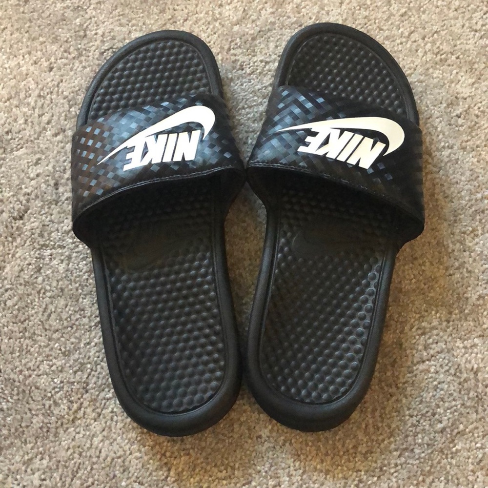 Nike slides